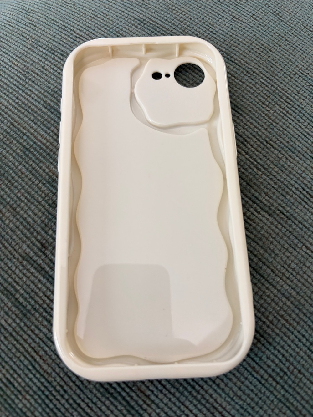 Cardinal Winter Print Phone Case - White/Red - Picture 2 of 2